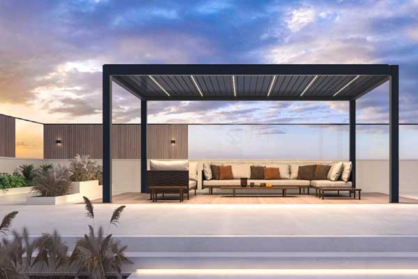 Aluminum pergola in Kelowna